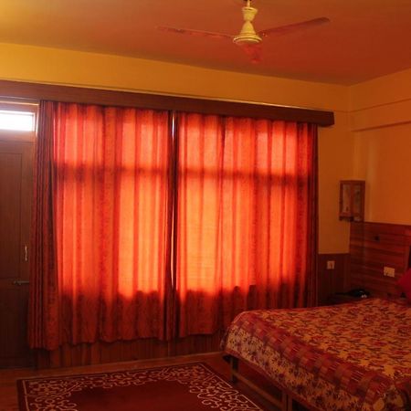 Pema Thang Hotel Кангра Екстер'єр фото